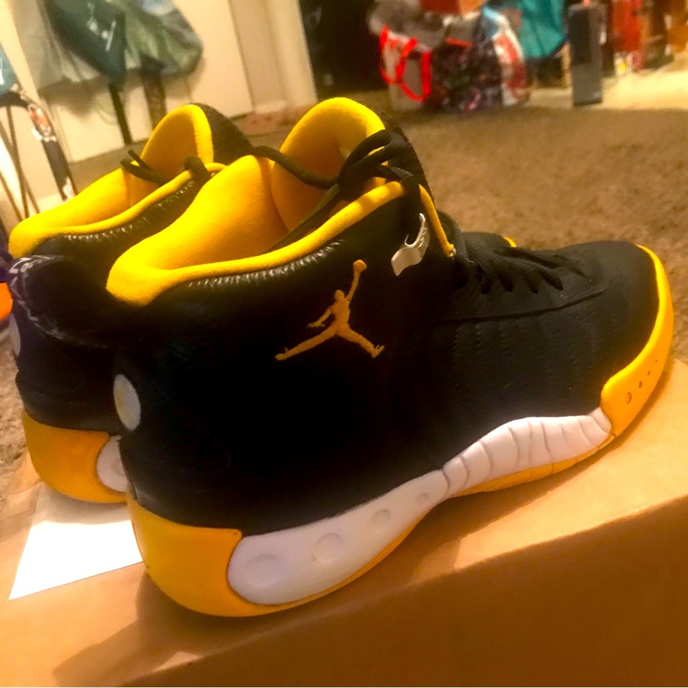 Jordans Pittsburg Steelers Colorways